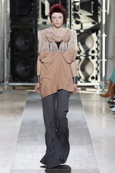 Look 7